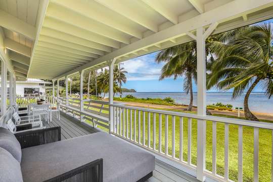 Outdoor Lounge Areas