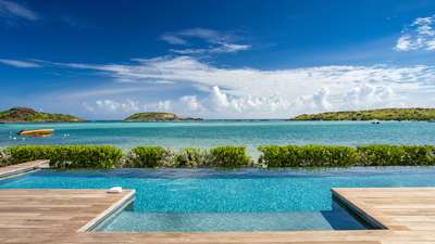 Heated Infinity Pool