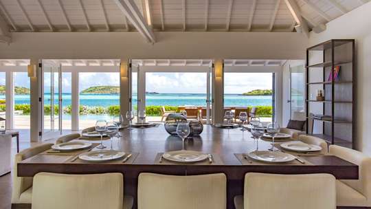 Alfresco Dining