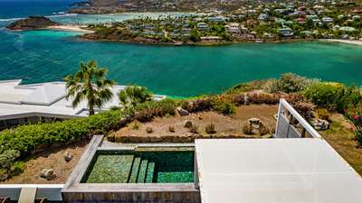 2 Swimming Pools