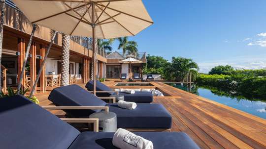 Outdoor Lounge Areas
