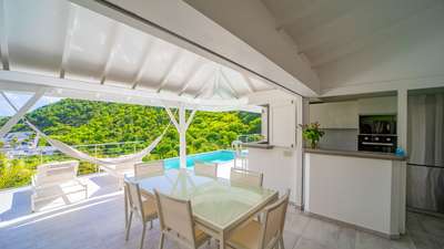 Alfresco Dining