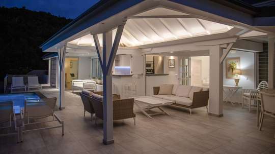 Outdoor Lounge Area