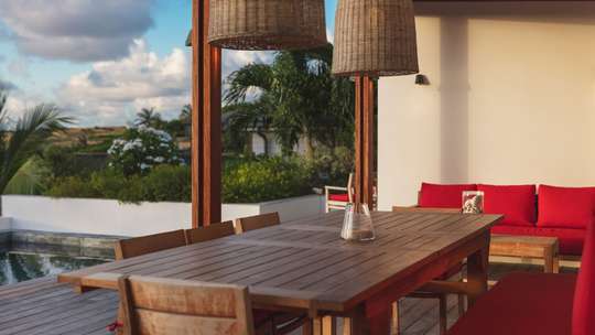Alfresco Dining