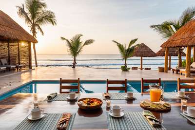 Alfresco Dining