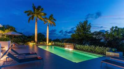 Heated Infinity Pool
