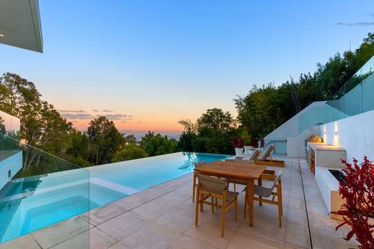 Heated Infinity Pool