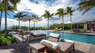 Outdoor Lounge Area