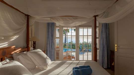 Couples Hideaway
