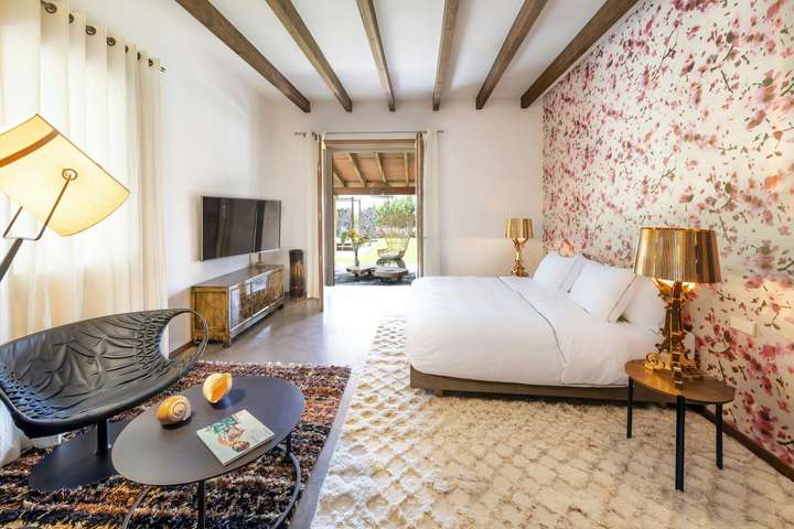 Bedroom 1 - Master Suite