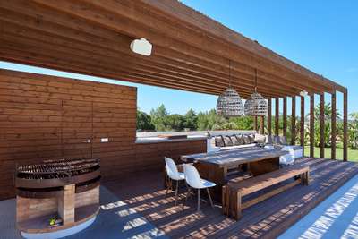 Covered Outdoor Living and Dining Areas