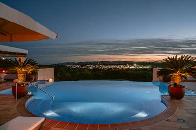 Infinity Pool