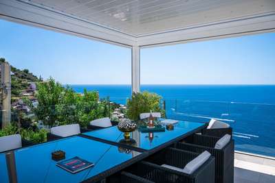 Covered Outdoor Dining