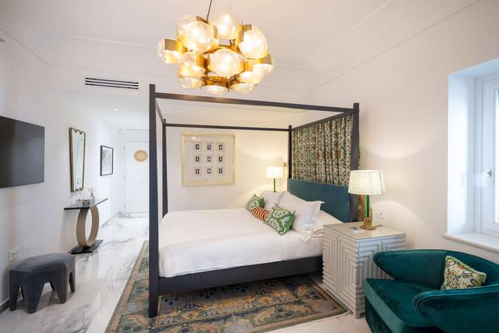 Bedroom 1 - King bedroom