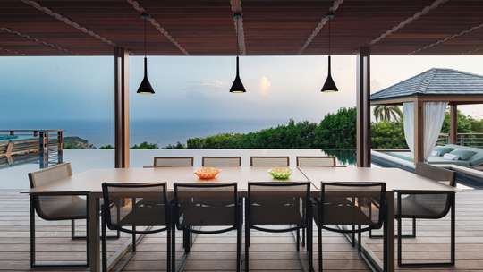 Alfresco Dining