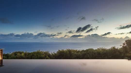 Heated Infinity Pool