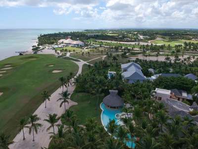 Close to Golf Course
