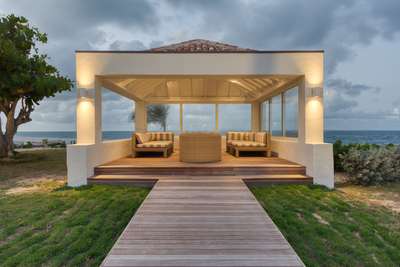 Outdoor Lounge Areas