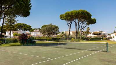 Tennis Court (Communal)