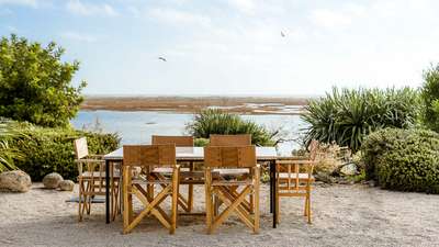Alfresco Dining