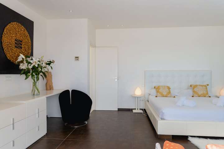 Bedroom 1 - Master Suite