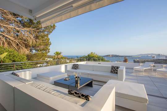 Outdoor Lounge Areas