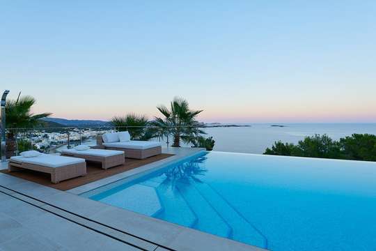 Infinity Pool