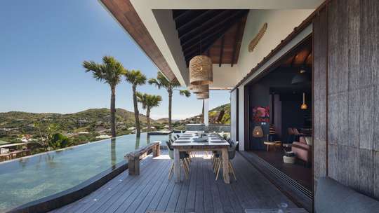 Alfresco Dining