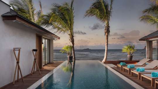Heated Infinity Pool
