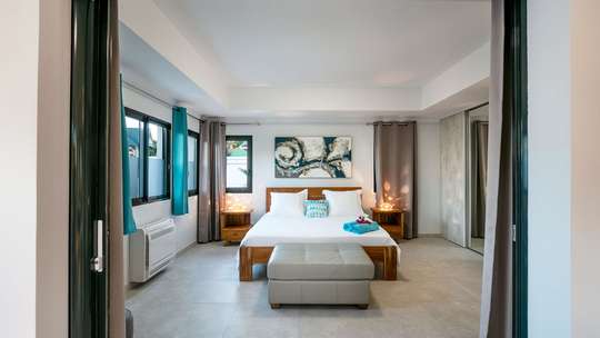 Couples Hideaway