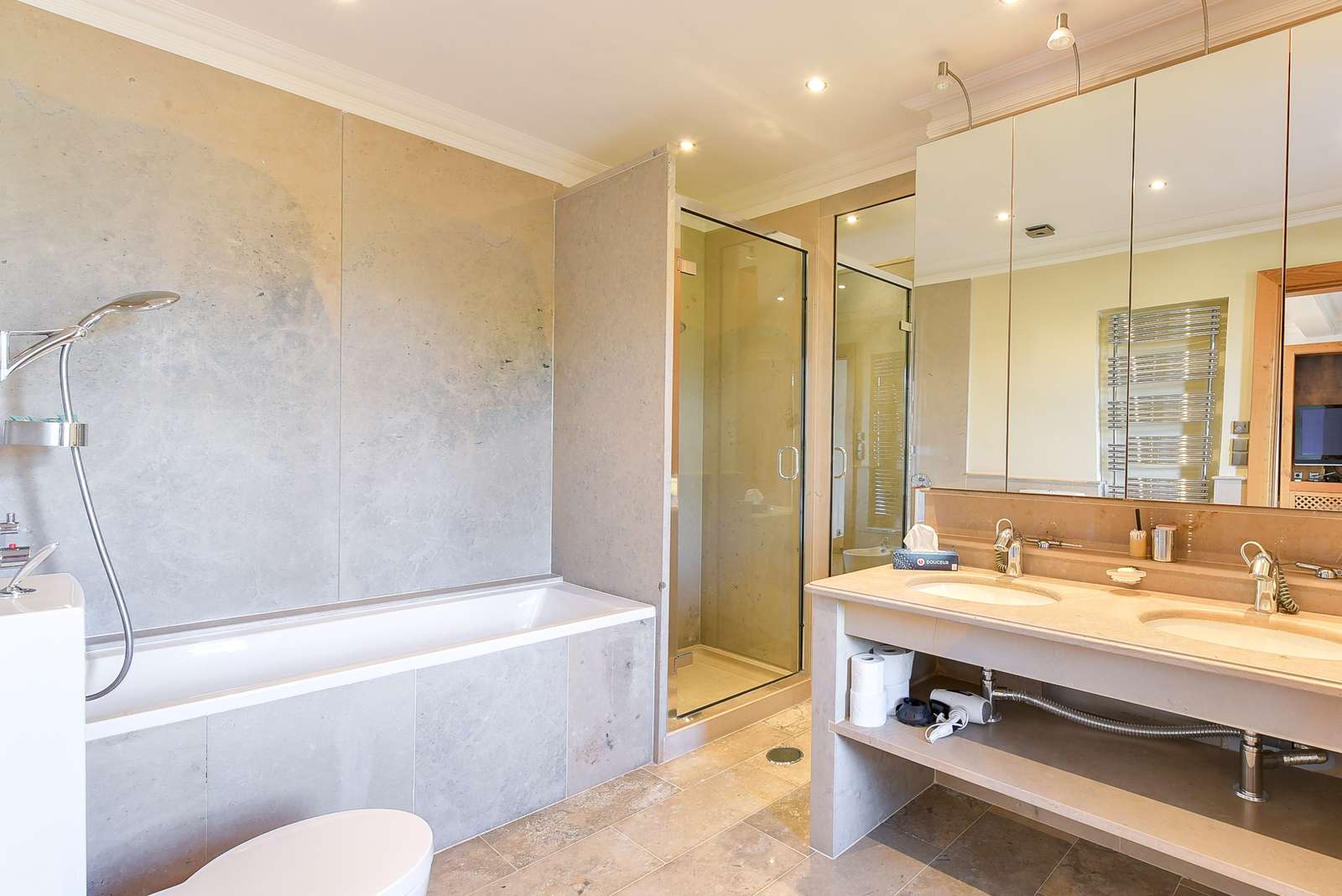 Property image 41
