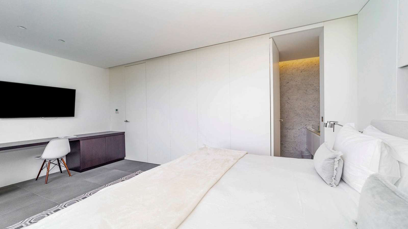 Property image 100