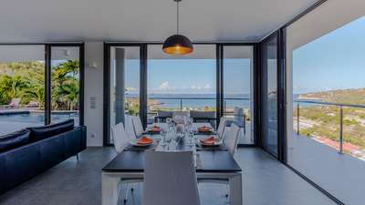 Alfresco Dining
