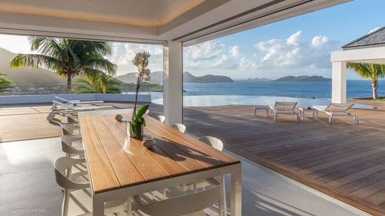 Alfresco Dining