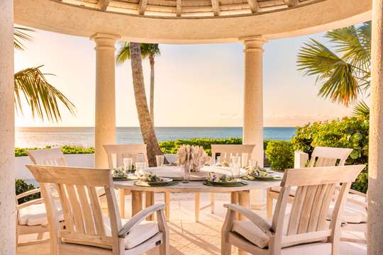 Alfresco Dining