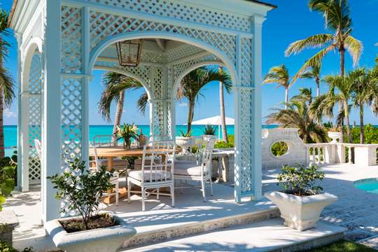Alfresco Dining