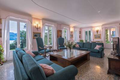 Traditional Décor
