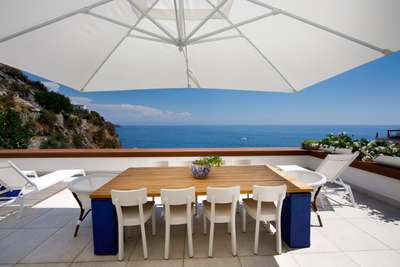 Alfresco Dining