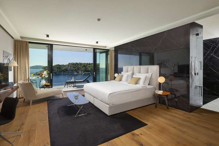 Bedroom 1 - Master Suite