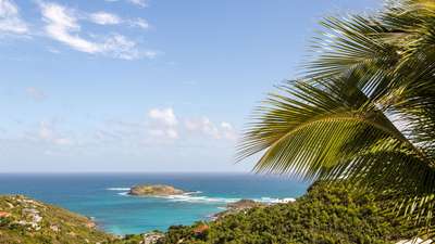 Breathtaking panoramic ocean views of Marigot Bay from the elevated vantage point of Villa Eclipse in St. Barths.
