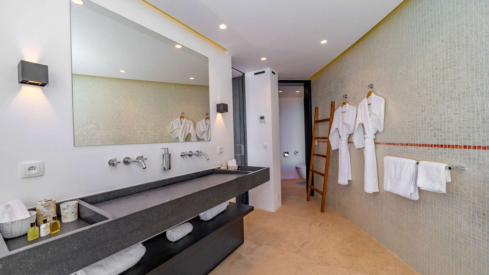Property image 60