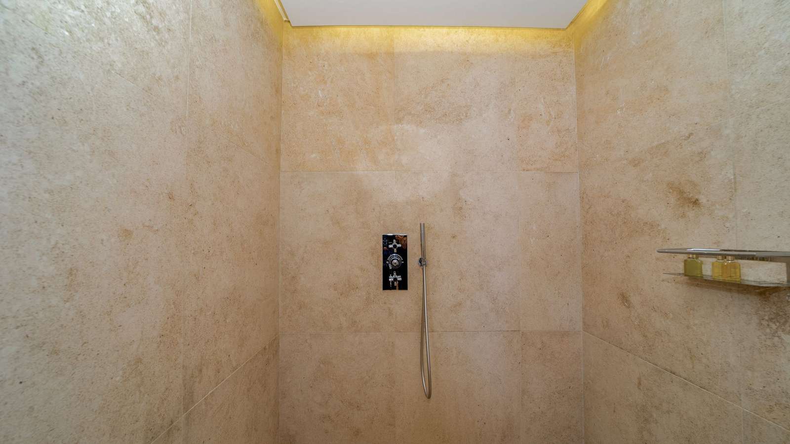 Property image 106