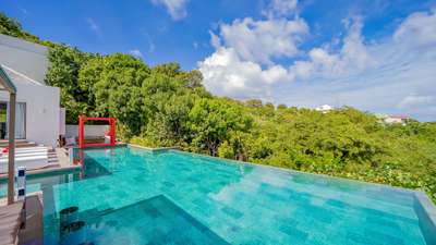 Large Outdoor Swimming Pool