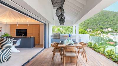 Alfresco Dining
