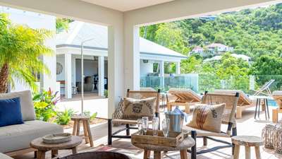 Covered Outdoor Living and Dining Areas