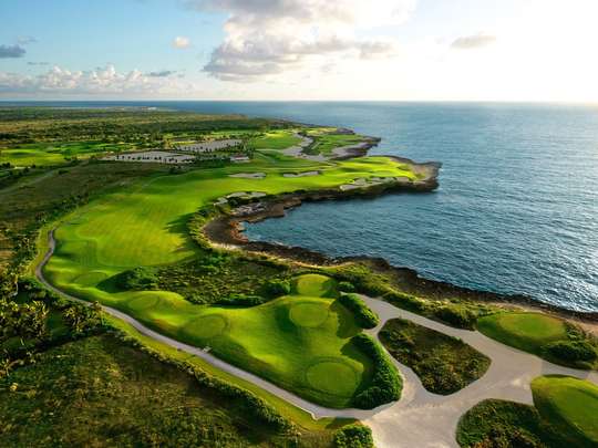 Close to Golf Course