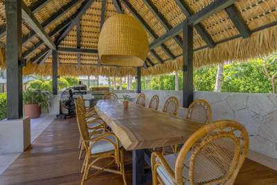 Alfresco Dining
