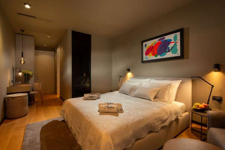 Bedroom 1 - Master Suite