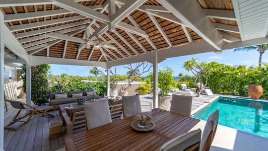 Alfresco Dining