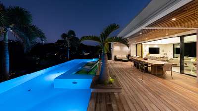 Heated Infinity Pool